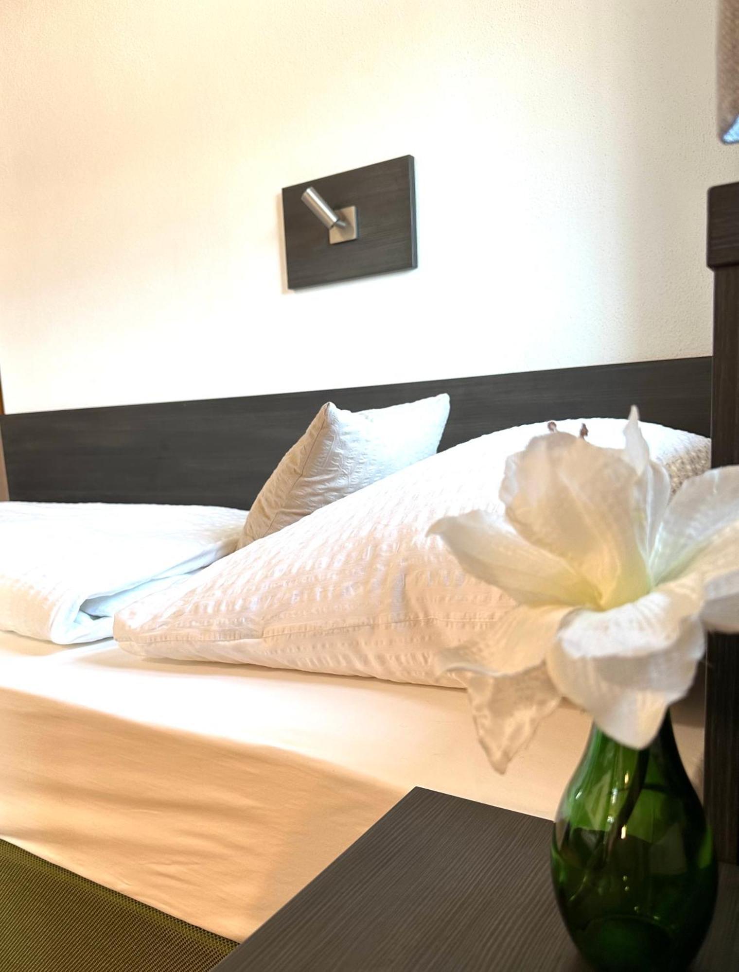 Hotel Am Ludwigskanal 벤델스타인 외부 사진